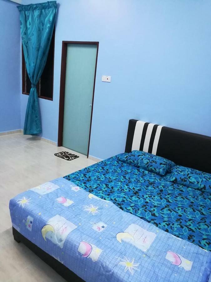 Homestay Damai Yusmila Kuala Terengganu Exterior foto