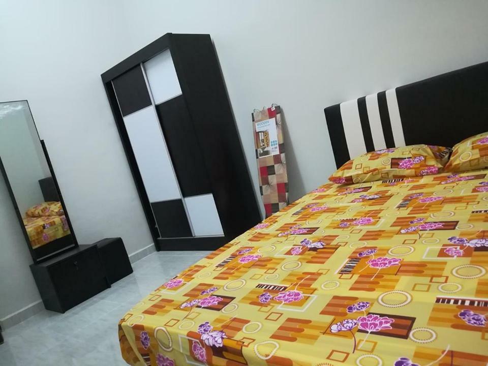 Homestay Damai Yusmila Kuala Terengganu Exterior foto
